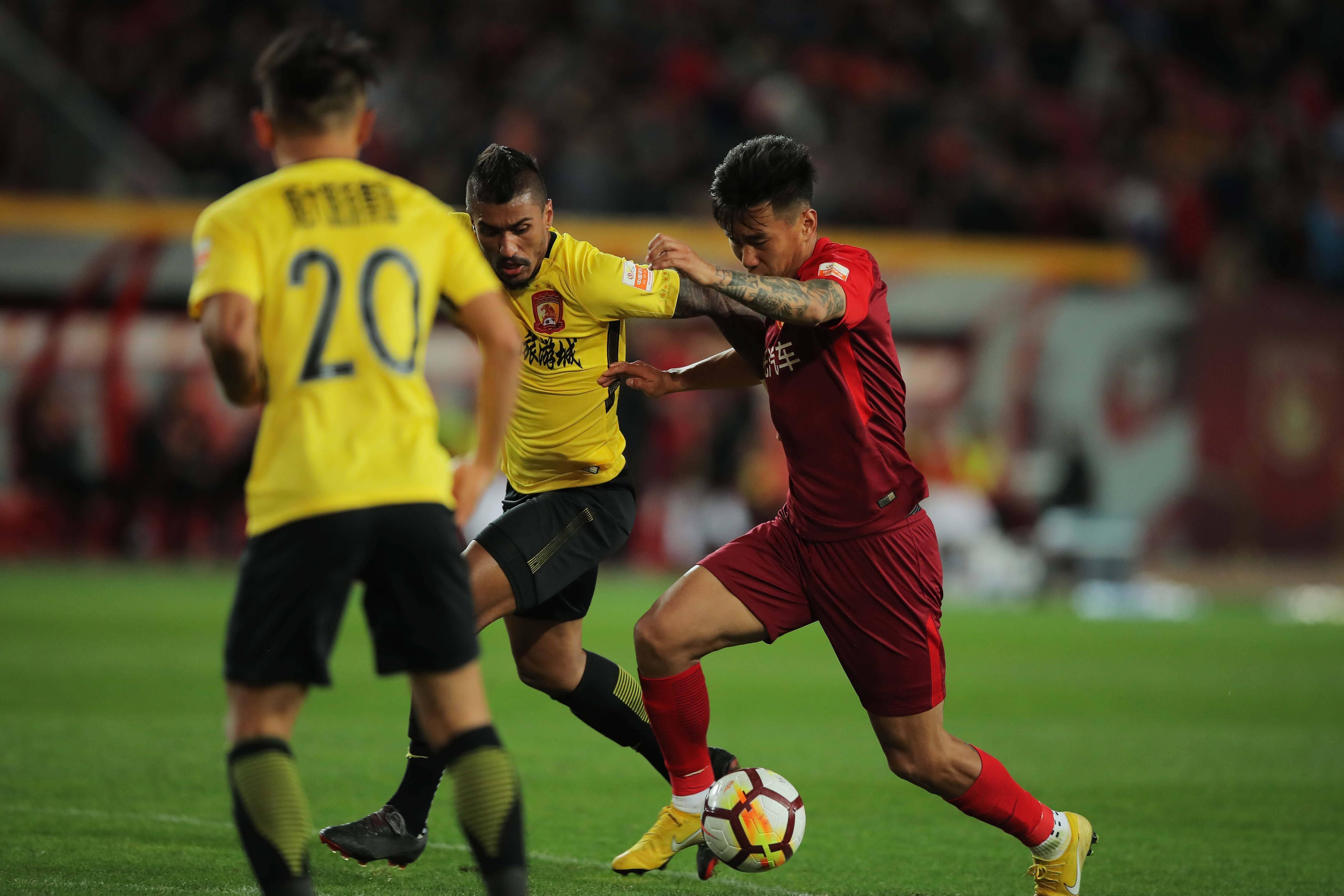冲刺阶段突围战来临，斯图加特围绕中超豪取连胜，赛场秩序良好，临场指挥获称赞的简单介绍-开云体育