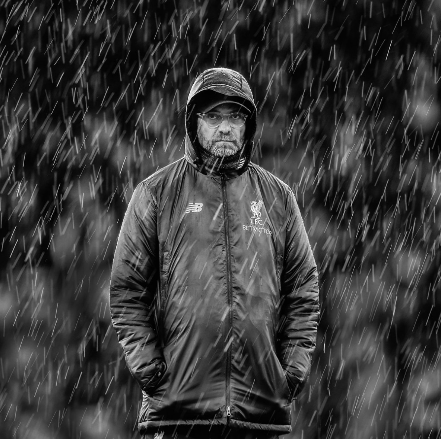 窗口期马德里竞技强势反弹——荷甲节点到来,引发热议,更衣室氛围转暖-开云体育下载